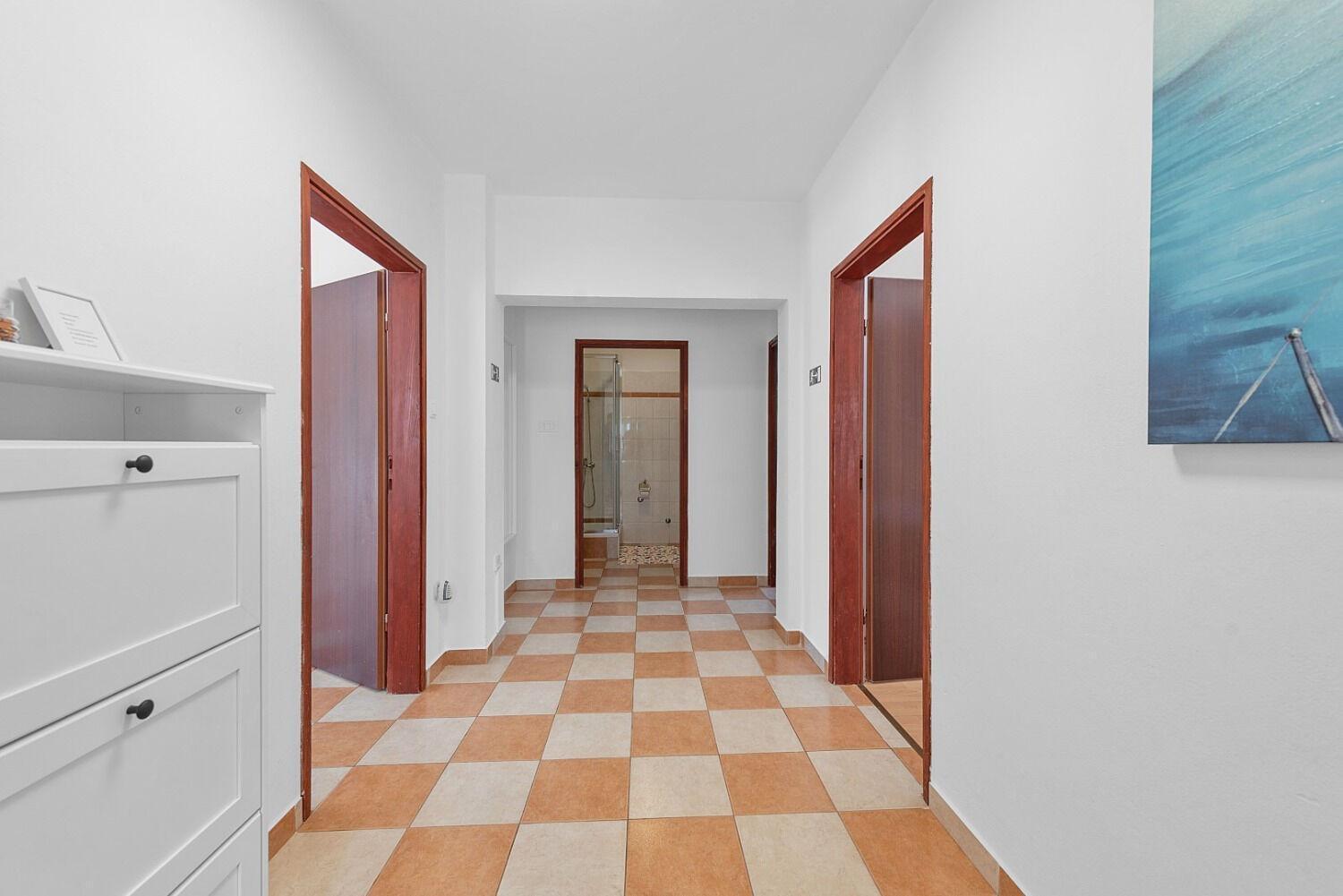 Apartment Uga2 Mandre Luaran gambar