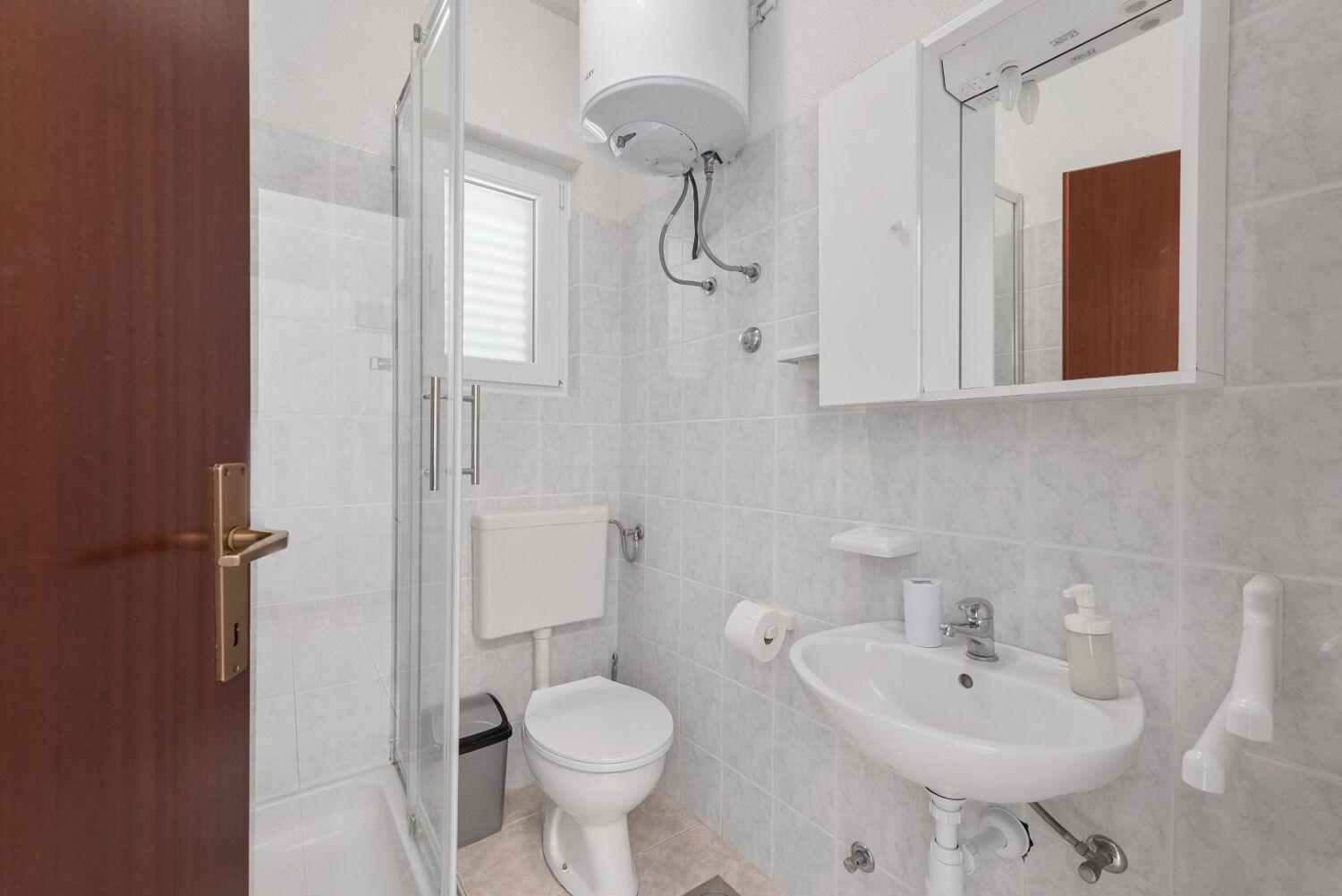 Apartment Uga2 Mandre Luaran gambar